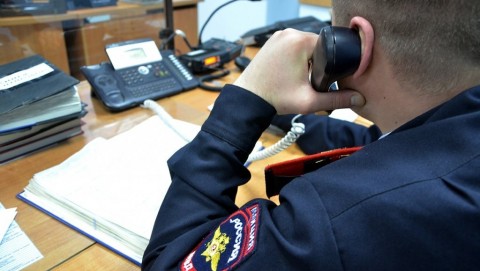 В Кимовске сотрудники полиции установили подозреваемого в грабеже